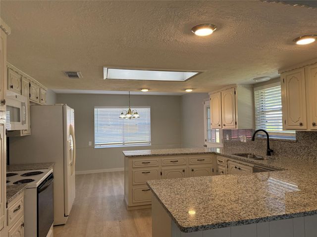 5622 Killough Street, Houston, TX 77086