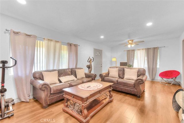 17788 San Bernardino, Fontana, CA 92335