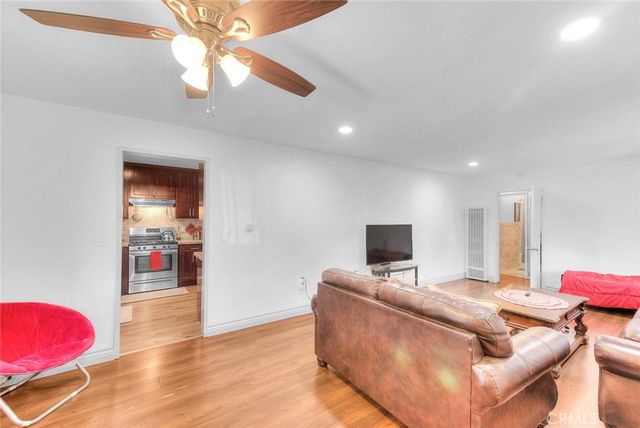 17788 San Bernardino, Fontana, CA 92335