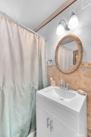 17788 San Bernardino, Fontana, CA 92335