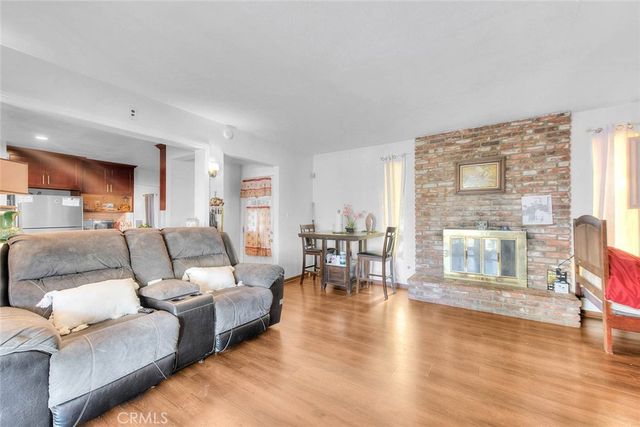 17788 San Bernardino, Fontana, CA 92335