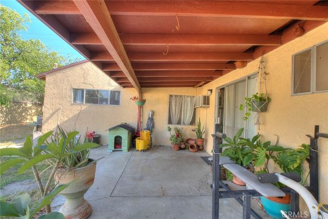 17788 San Bernardino, Fontana, CA 92335