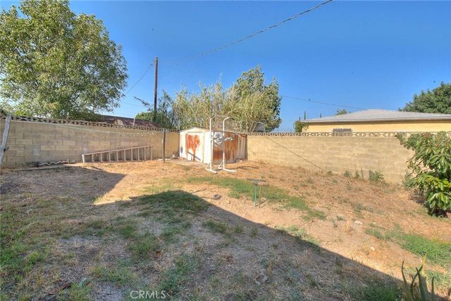 17788 San Bernardino, Fontana, CA 92335
