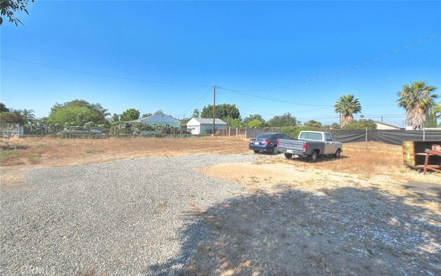 17788 San Bernardino, Fontana, CA 92335