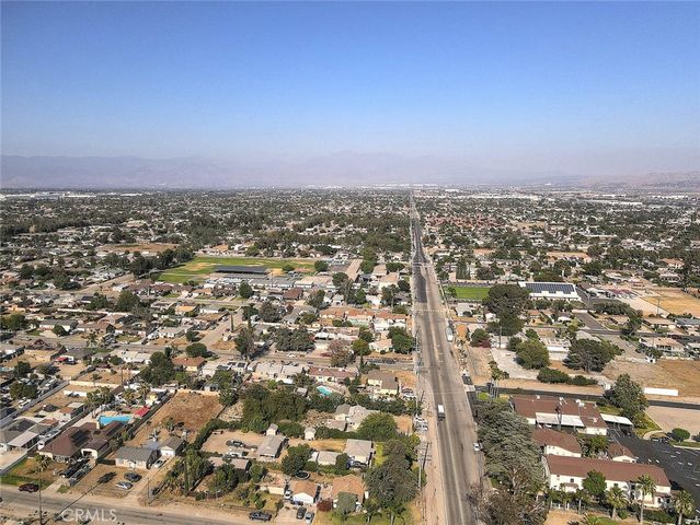 17788 San Bernardino, Fontana, CA 92335