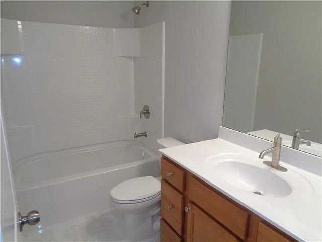 669 Lansing Grove Way, Lawrenceville, GA 30043