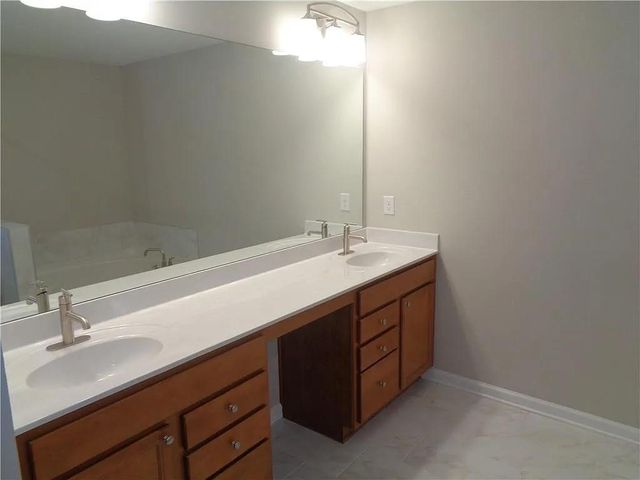 669 Lansing Grove Way, Lawrenceville, GA 30043