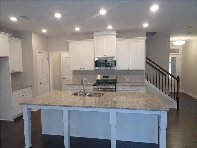 669 Lansing Grove Way, Lawrenceville, GA 30043