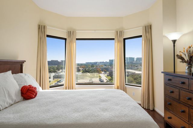 2001 Holcombe Boulevard 803, Houston, TX 77030