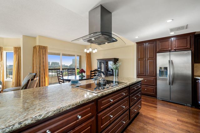 2001 Holcombe Boulevard 803, Houston, TX 77030