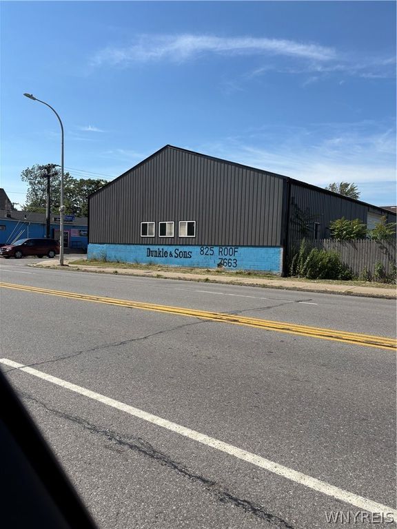 1588 Clinton Street, Buffalo, NY 14206