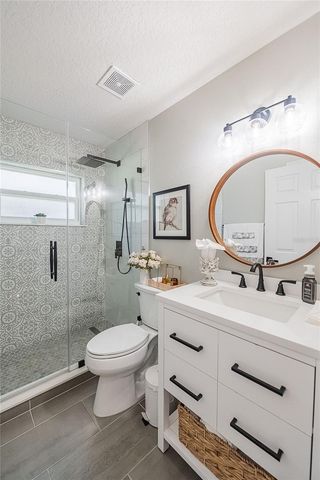 2524 SIENA WAY, Valrico, FL 33596