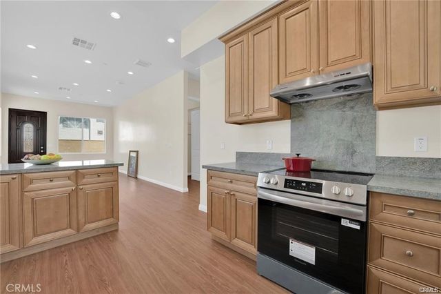 320 A S. Lincoln Avenue, Monterey Park, CA 91755