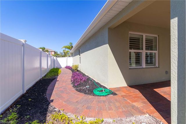 26987 Wildwood Pines LN, Bonita Springs, FL 34135
