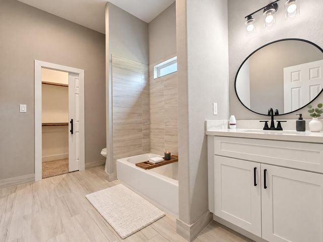 4124 Vaughn Street A, Houston, TX 77016
