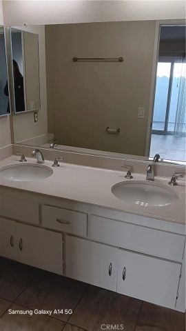 10415 Hayford Street B, Bellflower, CA 90706