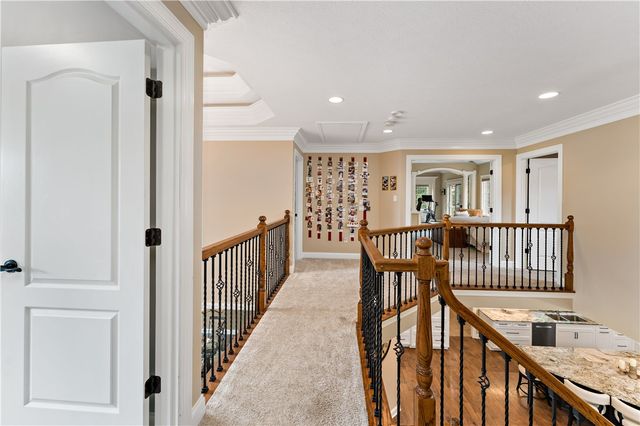 201 MacFadden Dr, Pine Twp, PA 15044