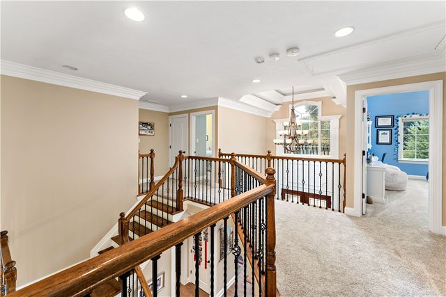 201 MacFadden Dr, Pine Twp, PA 15044