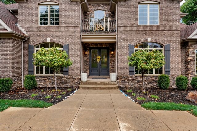 201 MacFadden Dr, Pine Twp, PA 15044