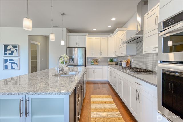 13424 Little Bear Creek Place, Woodinville, WA 98072