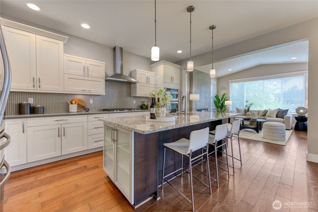13424 Little Bear Creek Place, Woodinville, WA 98072