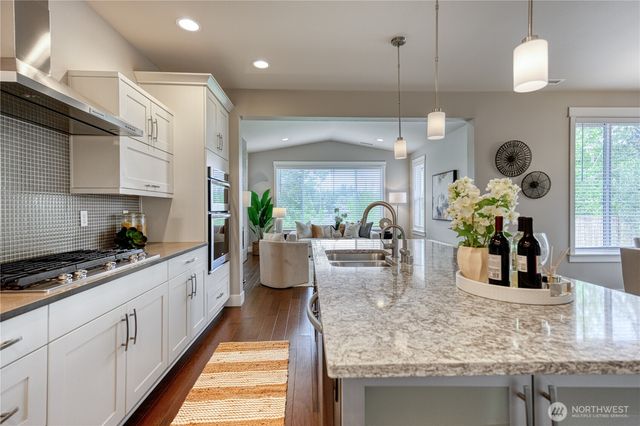 13424 Little Bear Creek Place, Woodinville, WA 98072