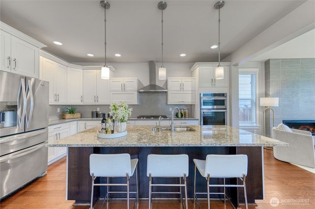 13424 Little Bear Creek Place, Woodinville, WA 98072