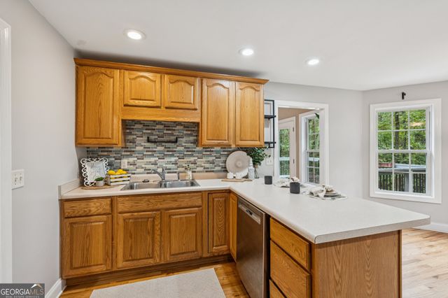 1060 Regency Park Drive, Braselton, GA 30517