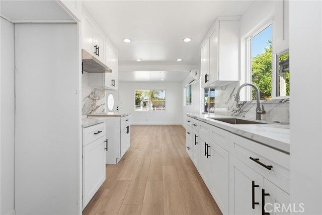 910 E 107th Street, Los Angeles, CA 90002