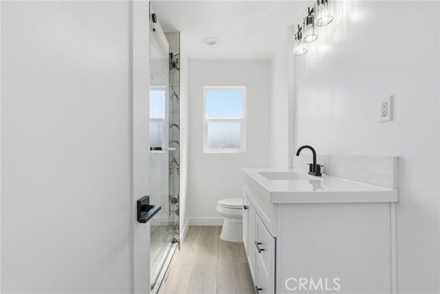 910 E 107th Street, Los Angeles, CA 90002