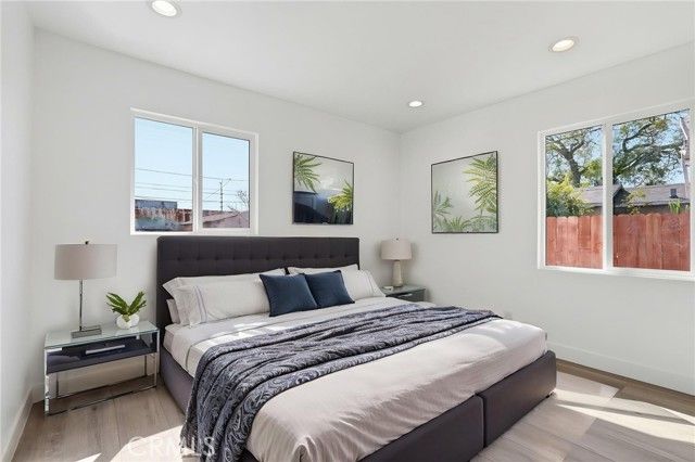 910 E 107th Street, Los Angeles, CA 90002