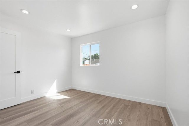 910 E 107th Street, Los Angeles, CA 90002