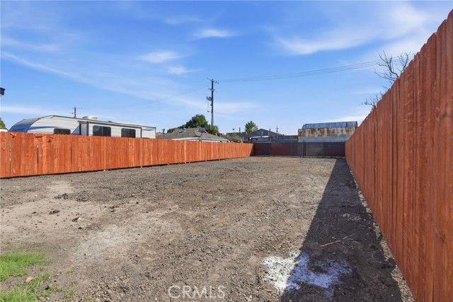 910 E 107th Street, Los Angeles, CA 90002