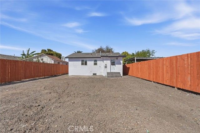 910 E 107th Street, Los Angeles, CA 90002