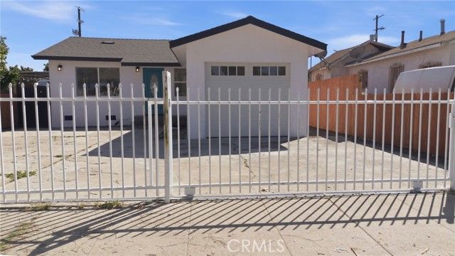 910 E 107th Street, Los Angeles, CA 90002