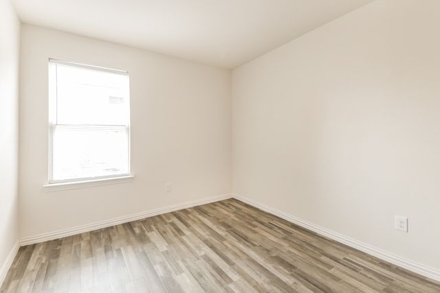 330 Flagship Lane, Gun Barrel City, TX 75156