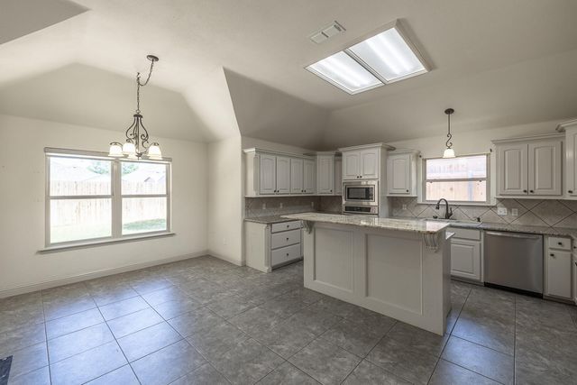 6406 93rd Street, Lubbock, TX 79424