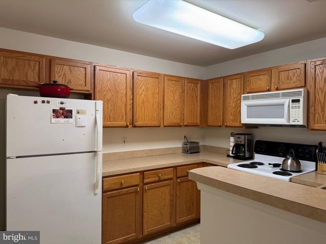2155 SCOTTS CROSSING CT #303, Annapolis, MD 21401