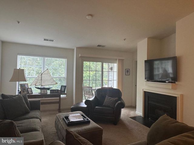 2155 SCOTTS CROSSING CT #303, Annapolis, MD 21401