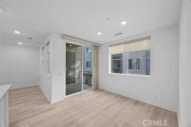 980 N Tangent Privado 202, Ontario, CA 91764