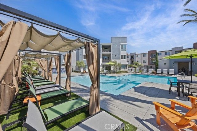 980 N Tangent Privado 202, Ontario, CA 91764