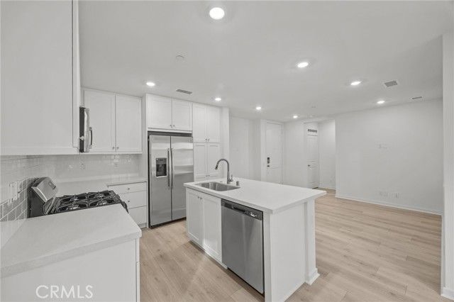 980 N Tangent Privado 202, Ontario, CA 91764
