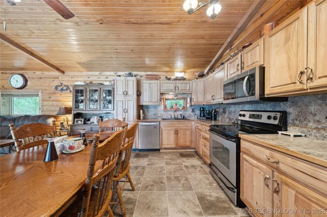 58 Seminole Trail, Spavinaw, OK 74366