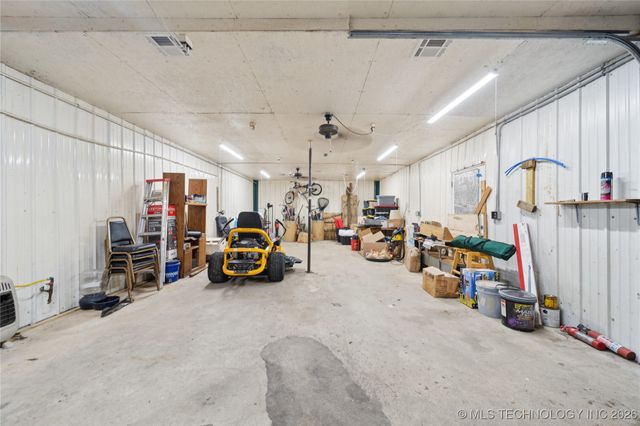 58 Seminole Trail, Spavinaw, OK 74366