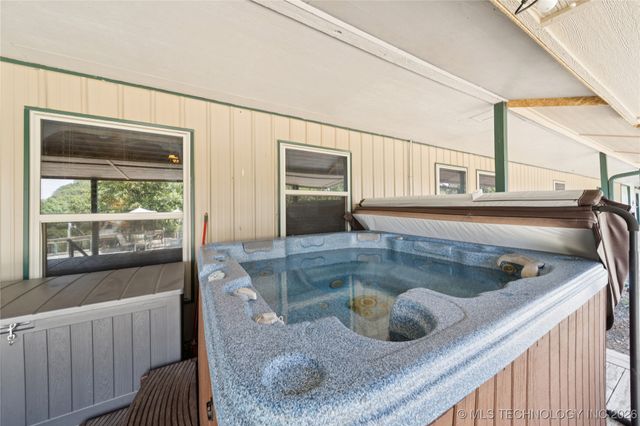 58 Seminole Trail, Spavinaw, OK 74366