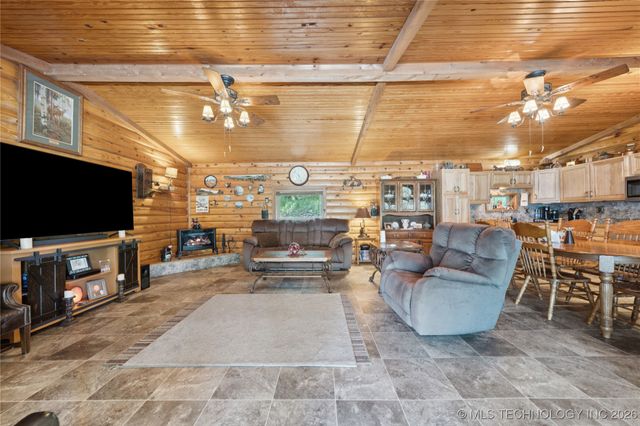 58 Seminole Trail, Spavinaw, OK 74366