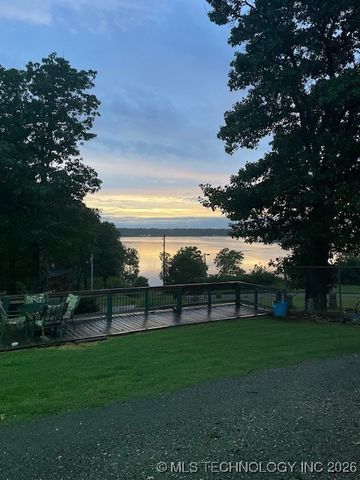 58 Seminole Trail, Spavinaw, OK 74366