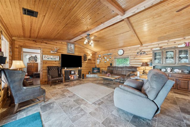 58 Seminole Trail, Spavinaw, OK 74366