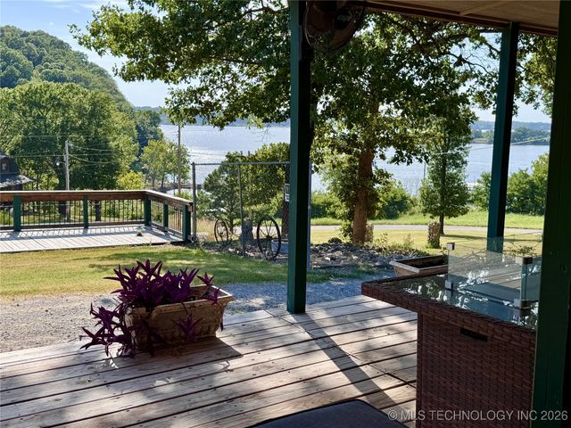 58 Seminole Trail, Spavinaw, OK 74366