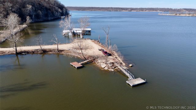 58 Seminole Trail, Spavinaw, OK 74366